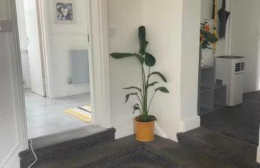 2 Bed Apartment Near Yeovil Hospital & Leonardo - Foto 21