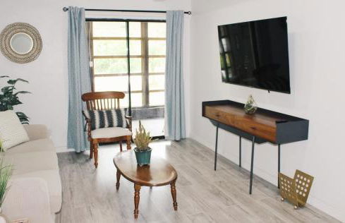 5 min from Weeki Wachee park- Fully Fenced 3 Bedroom House - Foto 6