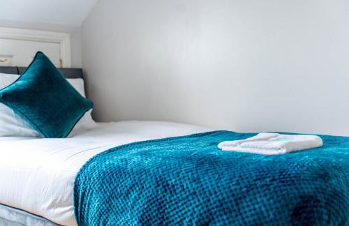 Spacious 6BDR House By Hyped Properties Short Term Rental Agency With Free Parking Bilston - Foto 35