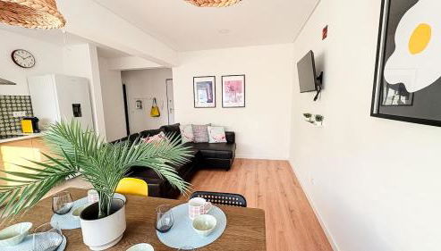 Vizinho -Central - perto praia - Wi-Fi - Foto 2