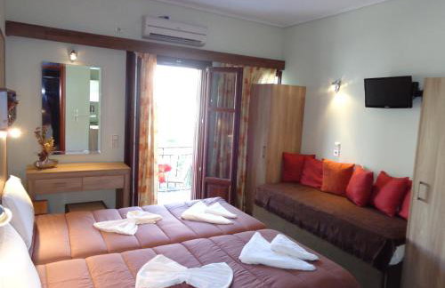 Niki Studios Sea - Front - Photo 36