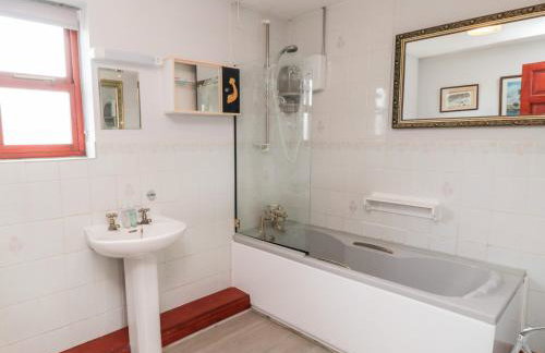 Eric House - Photo 22