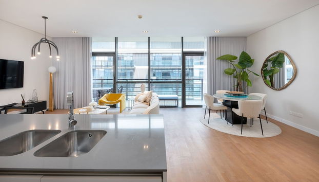 Bright Modern 1BR in City Walk - Foto 3, Habitación