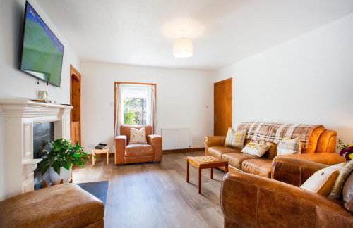 Mike's 3-bedroom Countryside Cottage - Foto 6