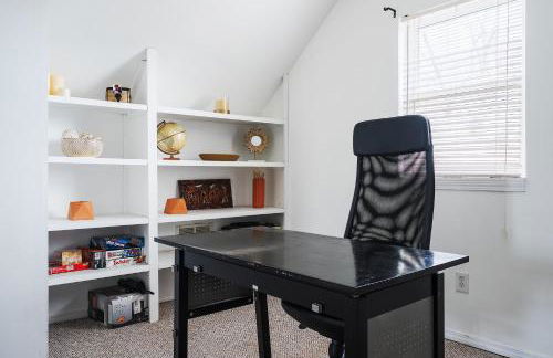 Cozy Downtown Escape Hot tub and Modern Touches - Foto 40