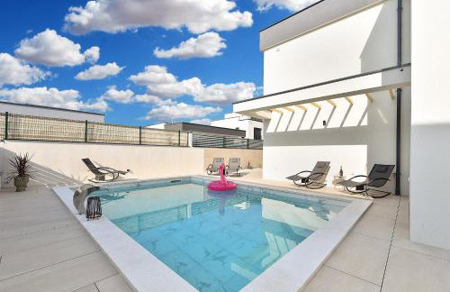 Jlo1 mit beheizbarem Pool - Photo 3