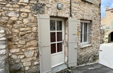 Charmante petite maison à Murs - Photo 4