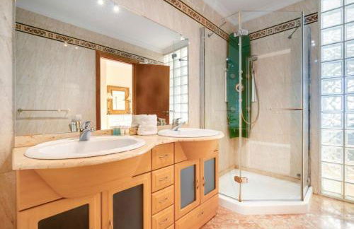 Exclusive Villa With Panoramic Sea Views - Foto 26