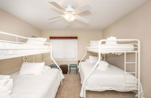 Luxurious Dream Home - For 10 - Photo 37