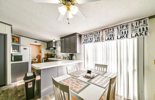 Quiet Horseshoe Hill House By Lake Barkley! - Photo 11