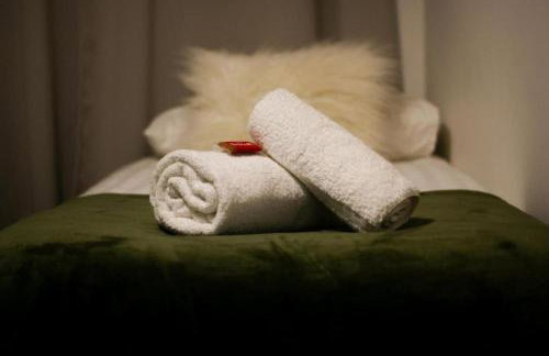 Stylish Madison Apartment with Balcony - FREE Car Parking - Hemel Hempstead Town Centre - Foto 14