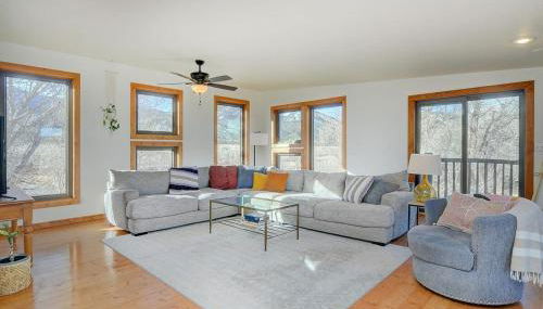 Casa Salida! 1 mile from dwntwn, private hot tub - Photo 3