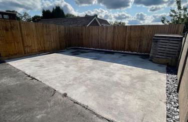 Modern Bungalow - Holiday or Contractors - Driveway Parking - Photo 17