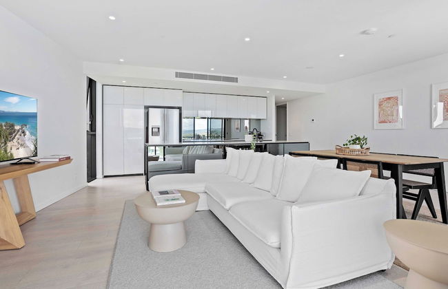 Palm Beach Luxury with Hinterland Views - Photo 10