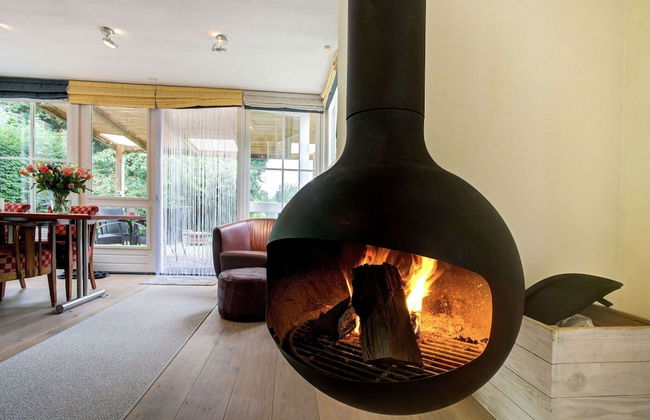 Picturesque Holiday Home in Oldenzaal With Jacuzzi - Foto 28