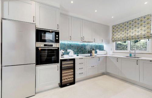 Casa Ella - Beautifully Renovated Townhouse Walkin - Foto 8