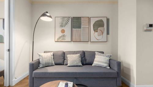 Stylish East Side Escape Steps from Fun - Foto 2