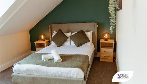 Luke Stays -Whitehall Road - Foto 1