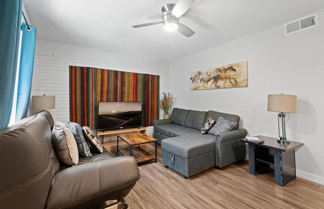 Cozy 2BR Near UT Hyde Park Evonify - Foto 26