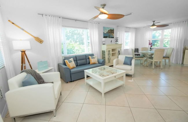8BD Ft Pierce Beach Getaway - Great for Family Group - Photo 54
