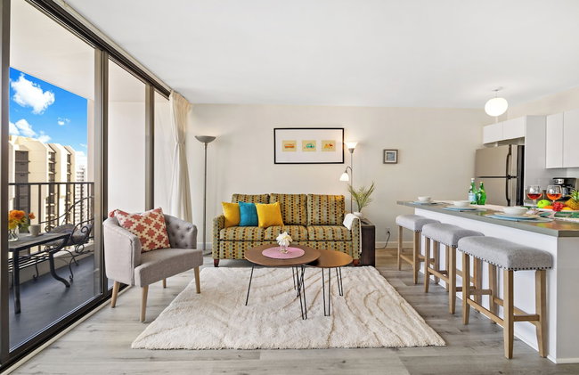 Mountain View Condo with King or Queen Bed and Parking - Photo 155