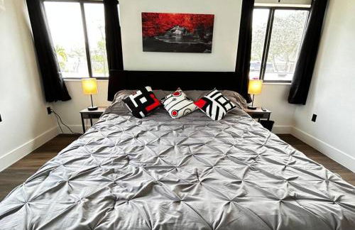 Sunny Delight Home Near Airport - Foto 28