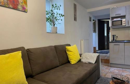 2-room flat with private entrance & privat parking - Foto 10