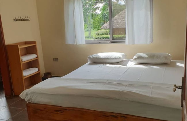 Bushbaby Lodge - Photo 2