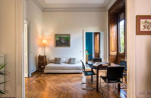 Flat Three - Photo 32