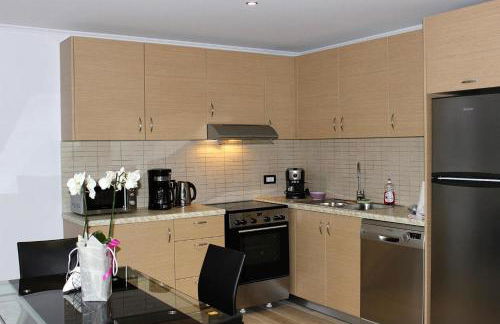 Semi-detached house with private pool - Photo 15