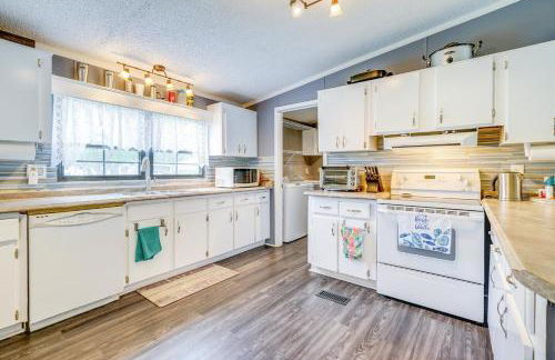 Secluded Hampstead Vacation Rental with Deck! - Foto 8