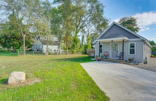 Wayland Retreat with Deck Walk to Downtown! - Foto 28