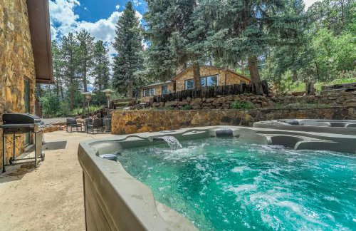 Upper Stone Lodge - Hot Tub & Game Room - Upper Unit - Foto 32