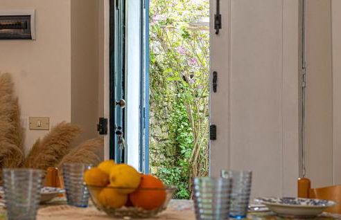 2 Bedroom Beautiful Apartment In Laureana Cilento - Photo 3