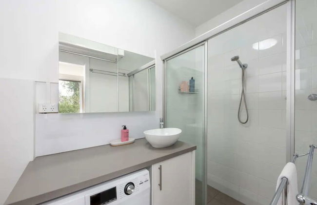 Lovely Studio With Free Parking in East Melbourne! - Foto 7