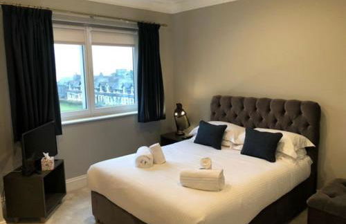 Brand New - Contemporary - 2 Bedroom - 2 Bathroom - Spacious Apartment - Lake Views - Foto 27