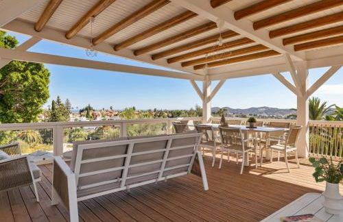 Private & charming self-contained apartment on beautiful Villa - Photo 13