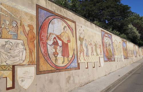 Le Clos Saint Jean, vue Cité, piscine et parking - Foto 20