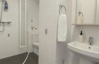 Two Bedroom Apartment in Prime Location - Foto 11