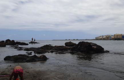 BRISAS DEL MAR APARTMENT, ONE STEP FROM THE SEA. - Foto 13