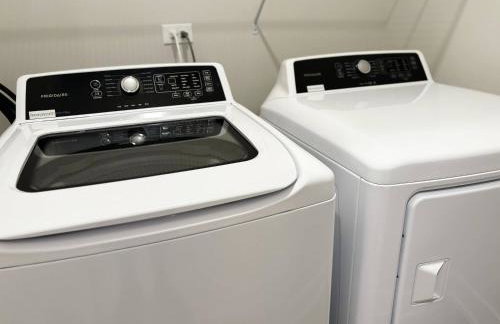 Warrenville Retreat 4BR 3 Bath Townhouse - WV2 - Foto 50