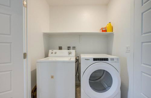 Comfy Las Vegas Retreat about 7 Mi to The Strip! - Foto 23