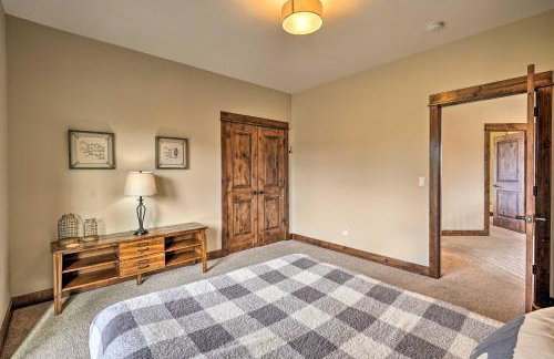 Modern Eagle Crest Escape with Patio and 2 Balconies! - Photo 21