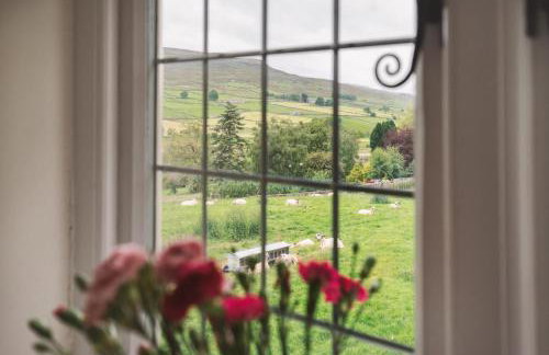 Crow Hall - Luxury Holiday Accommodation - Photo 10