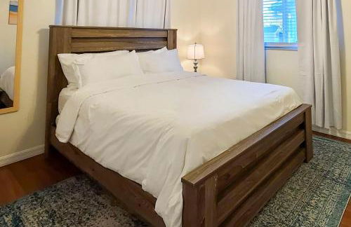 Calming Getaway 9 Mi to Clearwater Beach! - Photo 16