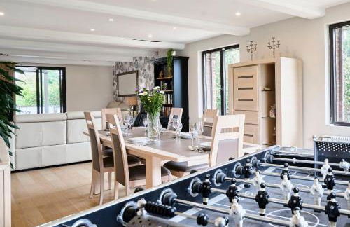 VILLA ARCADIA - Piscine - Spa - Sauna - Cinéma - Jeux d'arcades - Jeux vidéo - Bassin naturel - Jardin - Foto 64