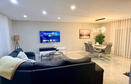 Modern Villa near Lisbon & Beaches with Heated Pool - Foto 16