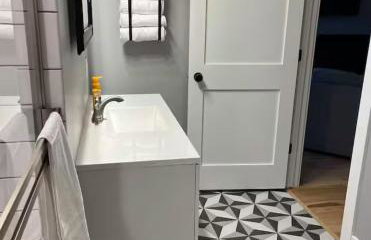 The Skylight Retreat - Private 3BR Home in Saint Paul - Foto 9