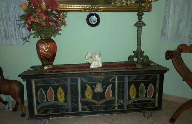 Helen's family home - Photo 39