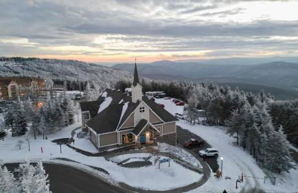 ML288 New Deck Great Views EZ Parking WiFi Retreat - Foto 26